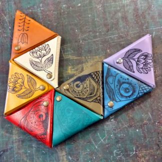 Portes monnaie triangle linogravés