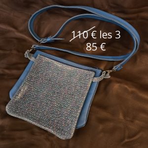 2 poches et 1 bandoulière